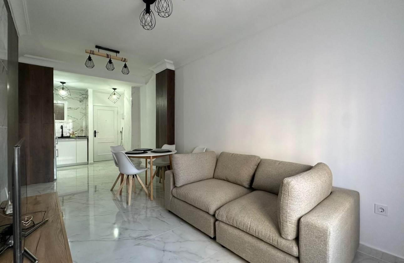 Resale - Apartment / flat - Torrevieja - torrevieja