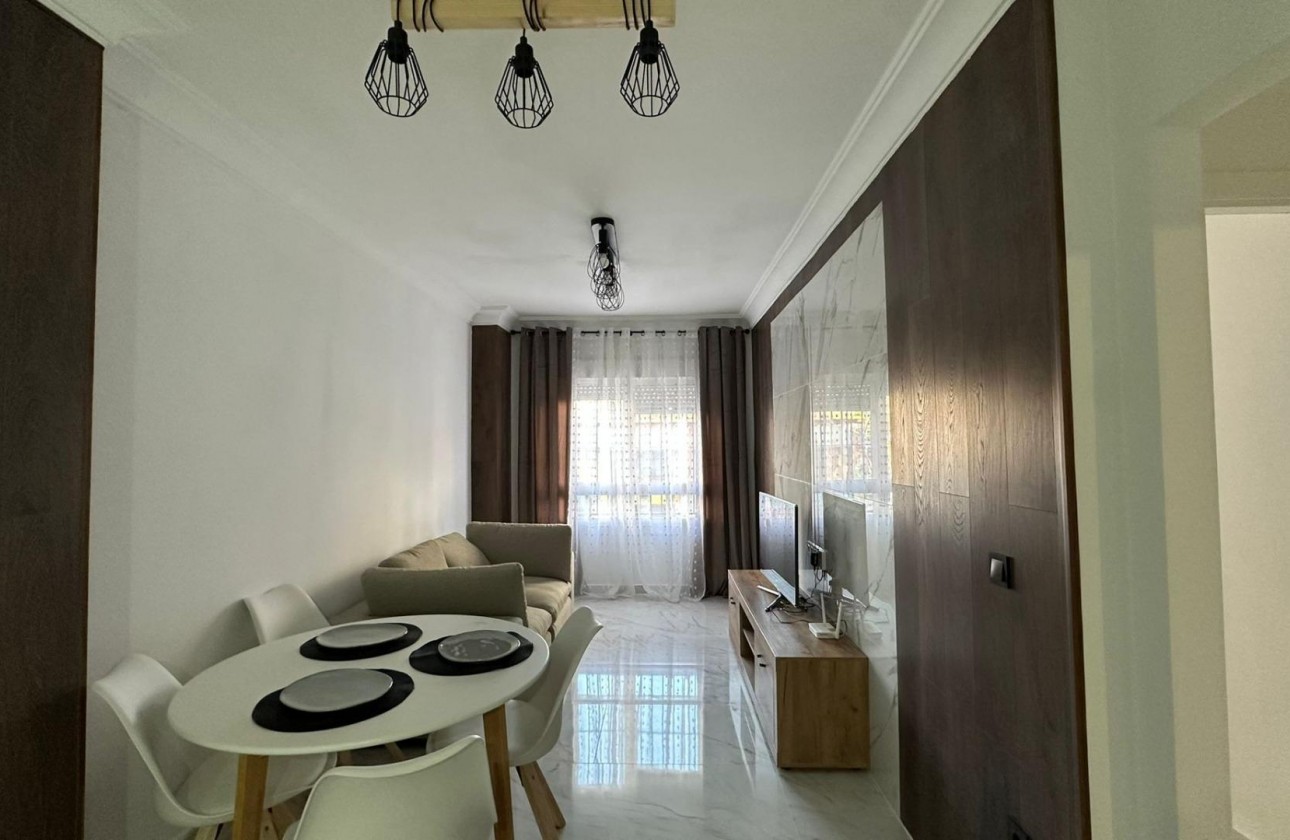 Resale - Apartment / flat - Torrevieja - torrevieja