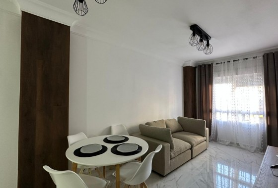 Resale - Apartment / flat - Torrevieja - torrevieja