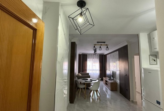 Resale - Apartment / flat - Torrevieja - torrevieja