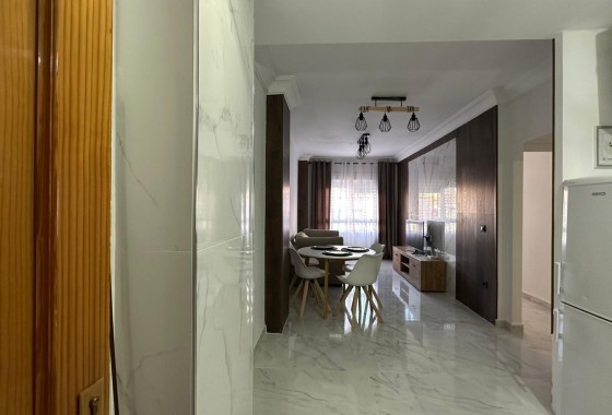 Resale - Apartment / flat - Torrevieja - torrevieja