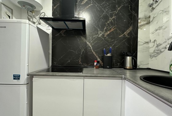 Resale - Apartment / flat - Torrevieja - torrevieja