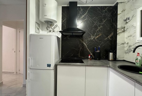 Resale - Apartment / flat - Torrevieja - torrevieja