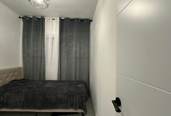 Resale - Apartment / flat - Torrevieja - torrevieja
