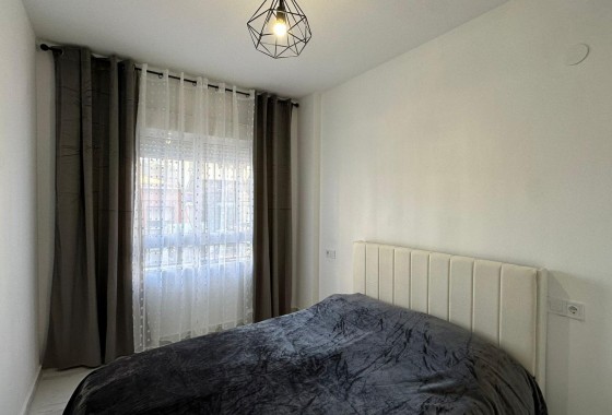 Resale - Apartment / flat - Torrevieja - torrevieja