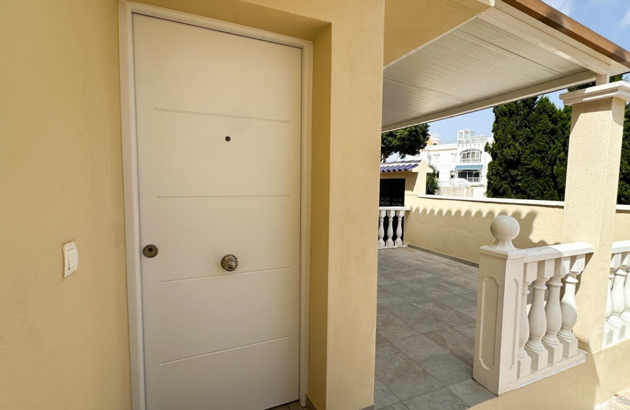 Revente - Villa - San Miguel de Salinas - El galán
