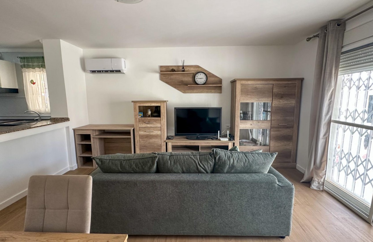 Revente - Villa - San Miguel de Salinas - El galán