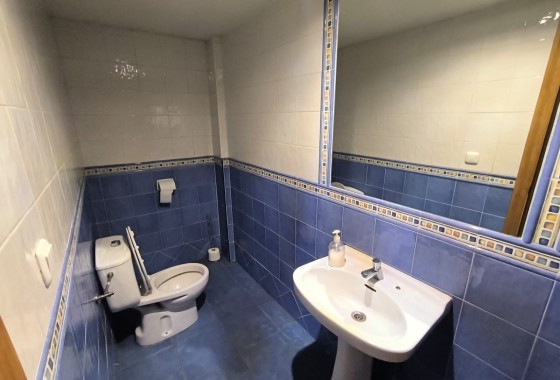 Revente - Commercial - Yecla - Inland