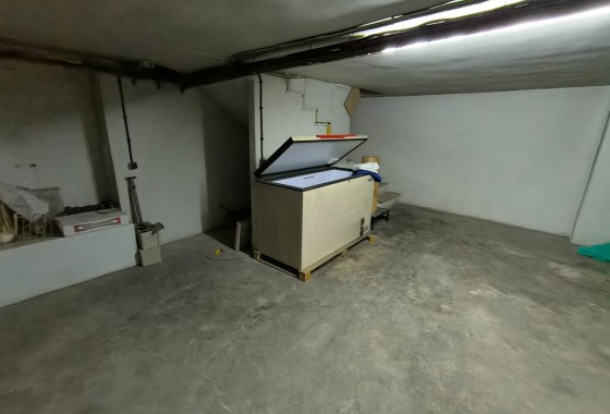 Revente - Commercial - Yecla - Inland