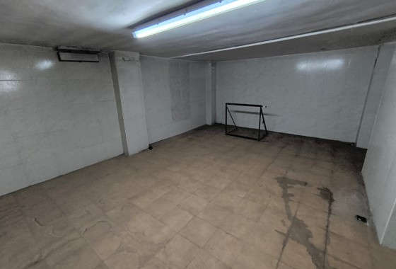 Revente - Commercial - Yecla - Inland