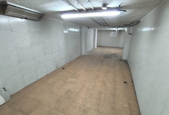 Revente - Commercial - Yecla - Inland