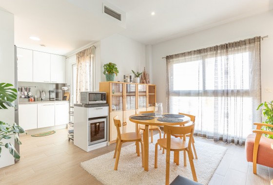 Resale - Apartment / flat - Torrevieja - Costa Blanca