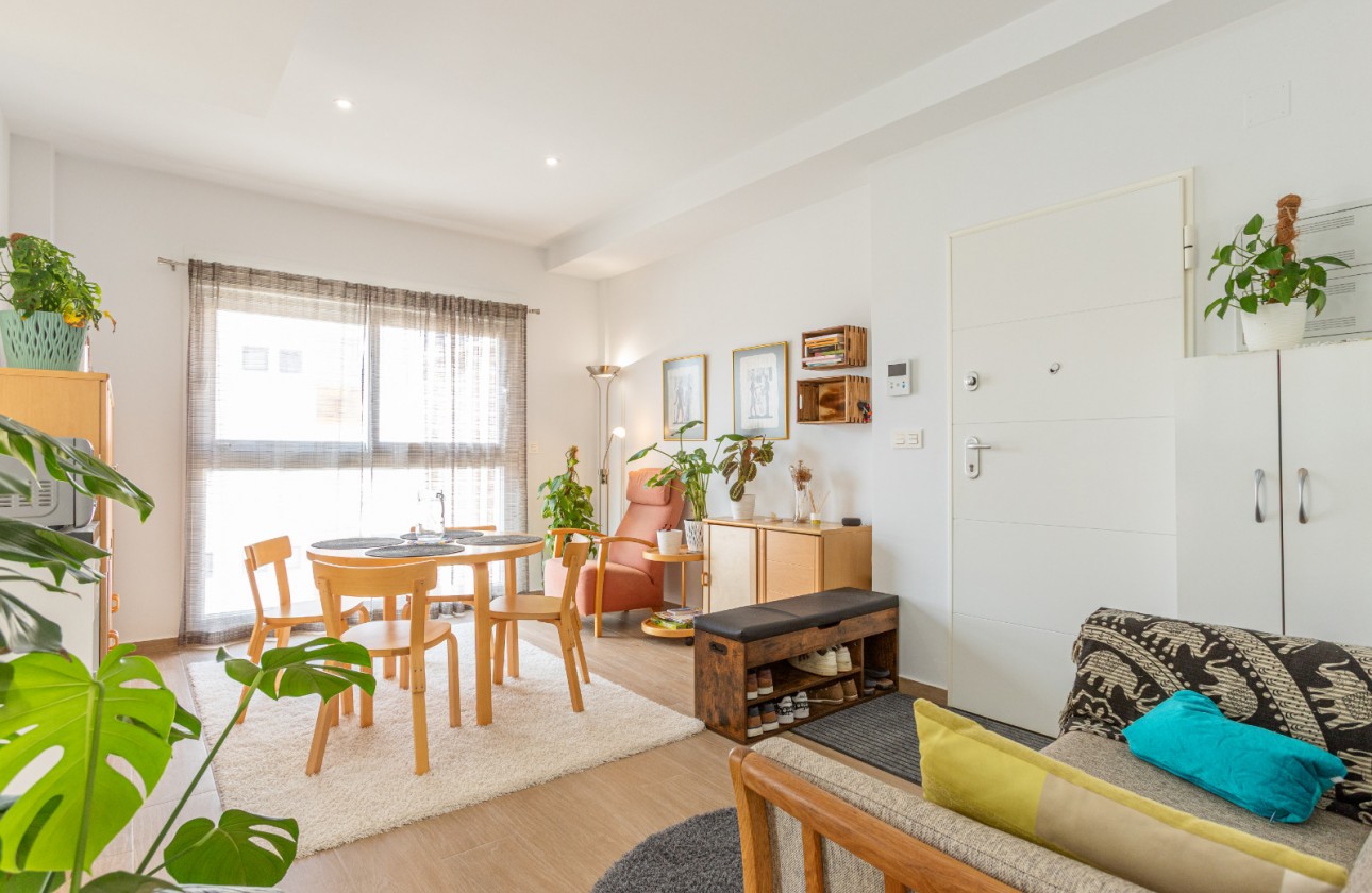 Resale - Apartment / flat - Torrevieja - Costa Blanca