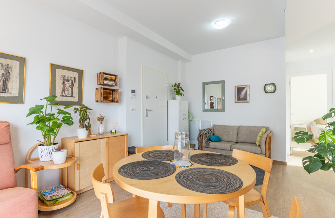 Resale - Apartment / flat - Torrevieja - Costa Blanca