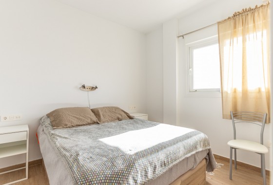 Resale - Apartment / flat - Torrevieja - Costa Blanca