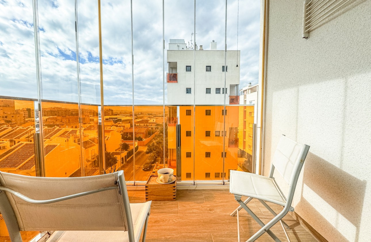 Resale - Apartment / flat - Torrevieja - Costa Blanca