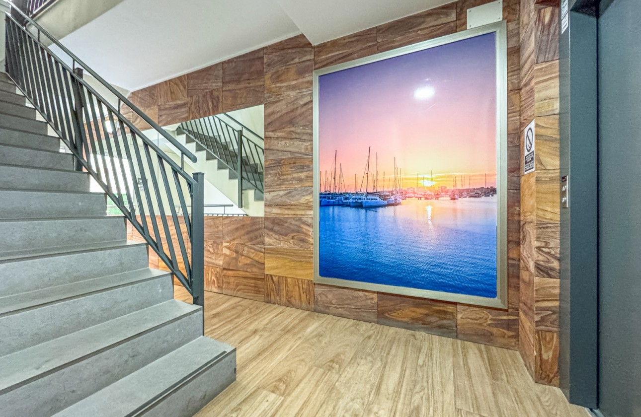 Resale - Apartment / flat - Torrevieja - Costa Blanca