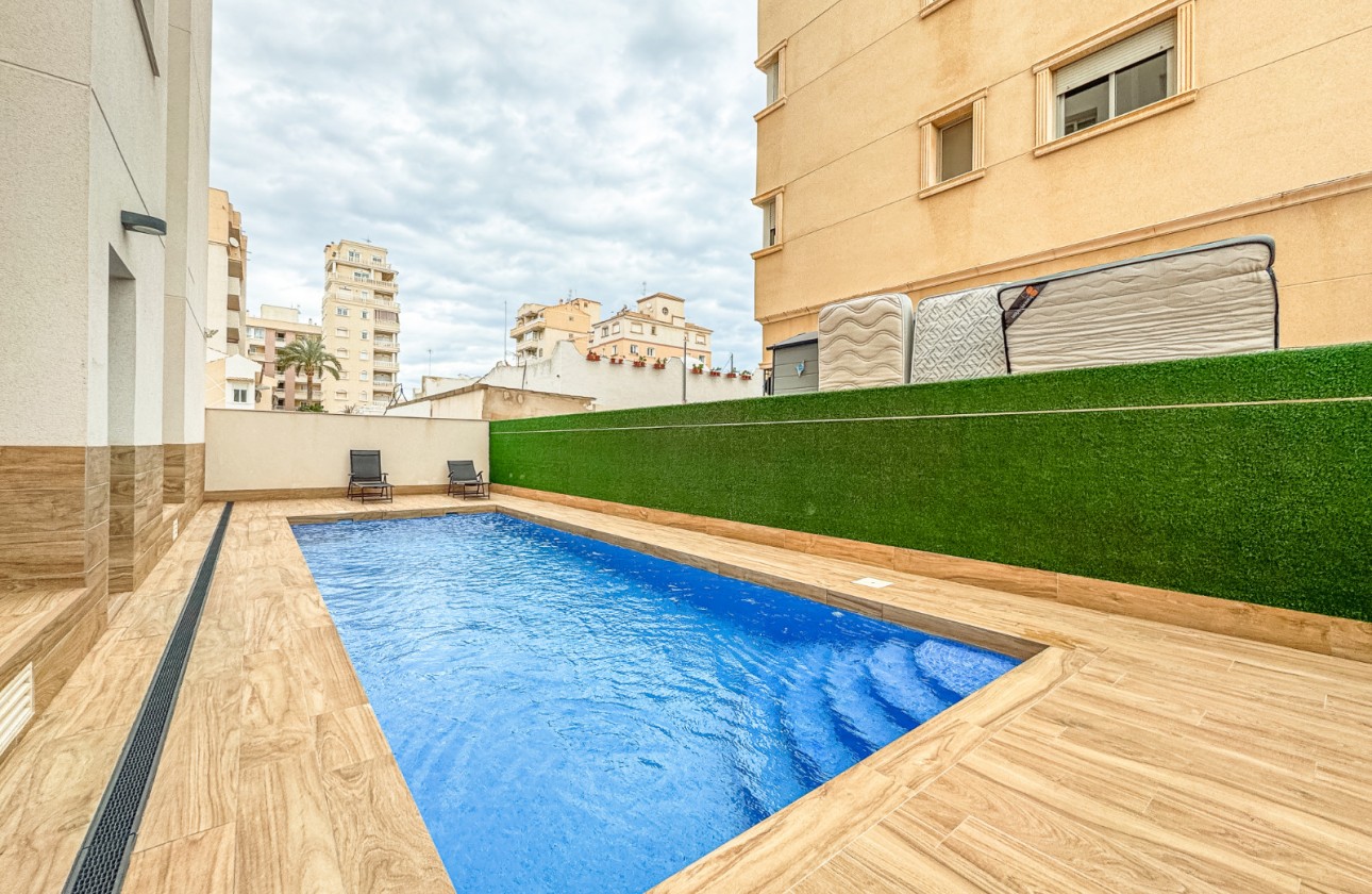 Resale - Apartment / flat - Torrevieja - Costa Blanca