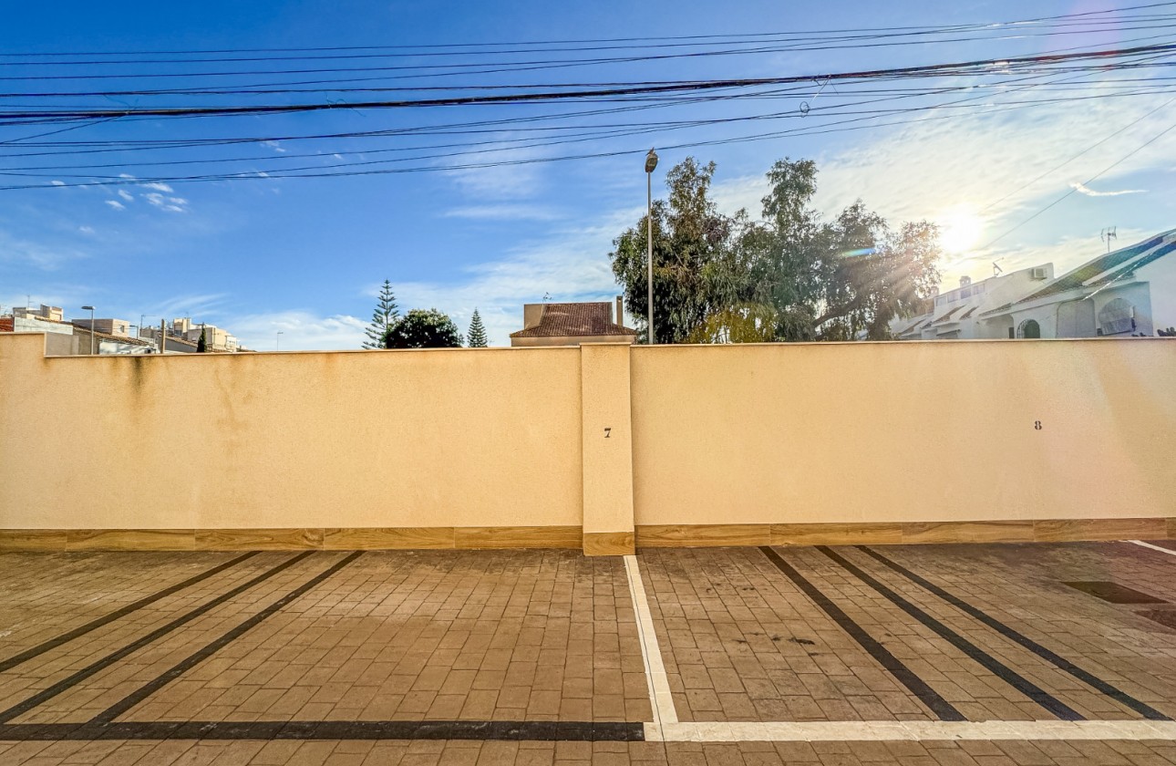 Resale - Apartment / flat - Torrevieja - Costa Blanca