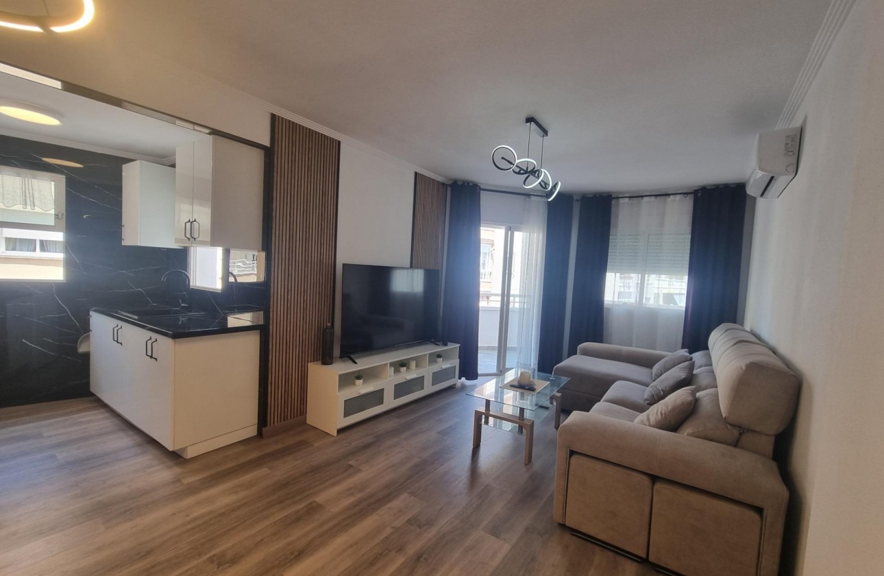 Reventa - Apartamento / piso - Torrevieja - Estacion de autobuses
