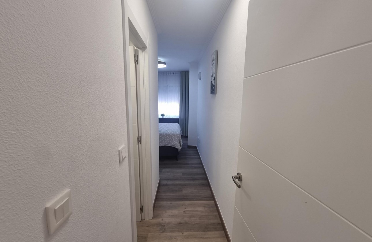 Reventa - Apartamento / piso - Torrevieja - Estacion de autobuses