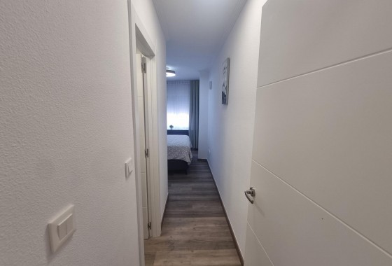Reventa - Apartamento / piso - Torrevieja - Estacion de autobuses