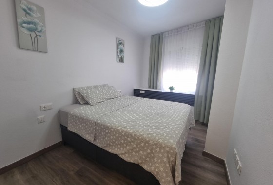Reventa - Apartamento / piso - Torrevieja - Estacion de autobuses