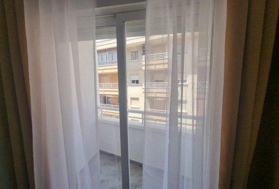 Reventa - Apartamento / piso - Torrevieja - Estacion de autobuses