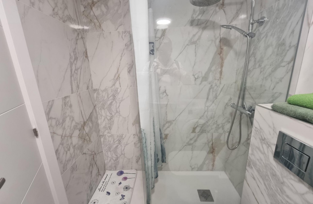 Reventa - Apartamento / piso - Torrevieja - Estacion de autobuses