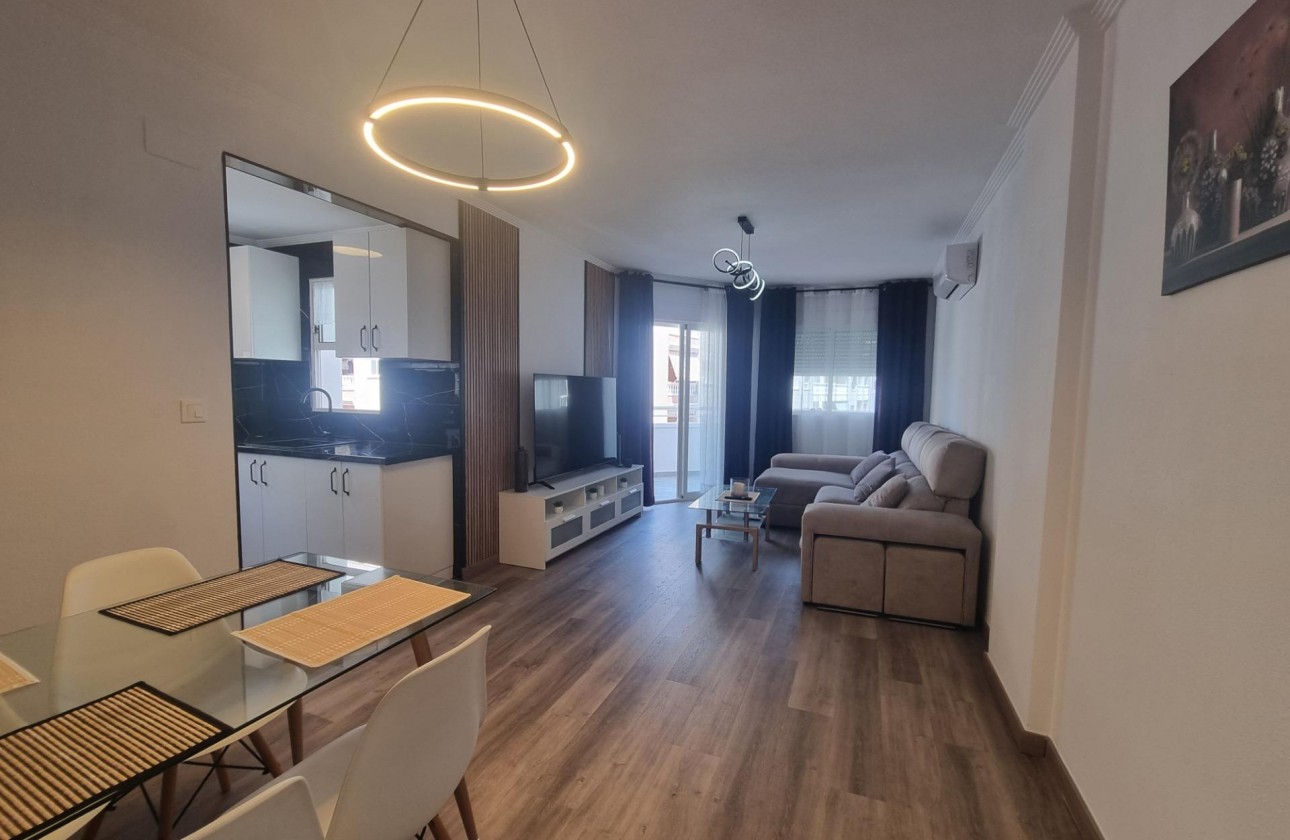 Reventa - Apartamento / piso - Torrevieja - Estacion de autobuses