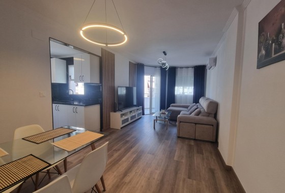 Reventa - Apartamento / piso - Torrevieja - Estacion de autobuses