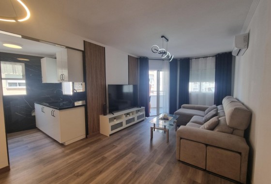 Reventa - Apartamento / piso - Torrevieja - Estacion de autobuses