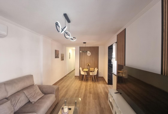 Reventa - Apartamento / piso - Torrevieja - Estacion de autobuses