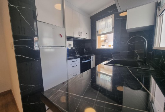Reventa - Apartamento / piso - Torrevieja - Estacion de autobuses