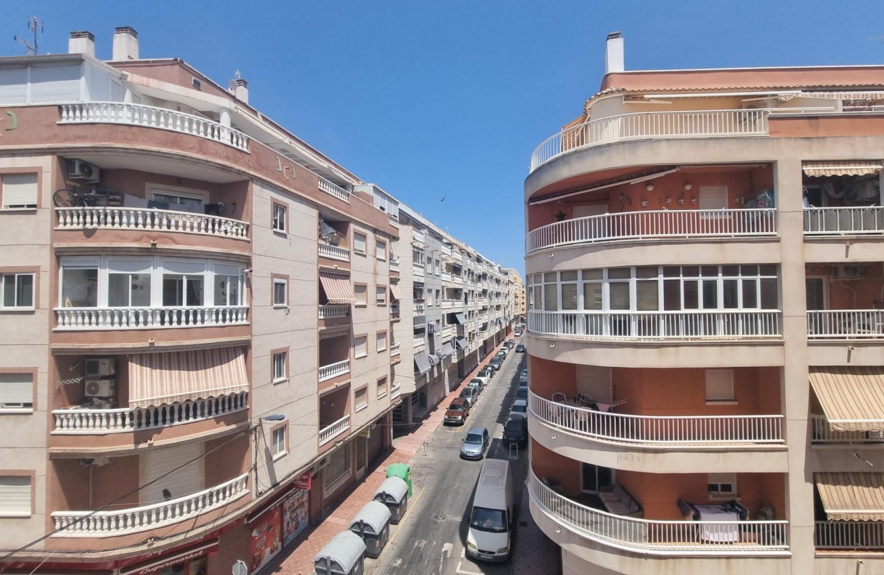 Reventa - Apartamento / piso - Torrevieja - Estacion de autobuses