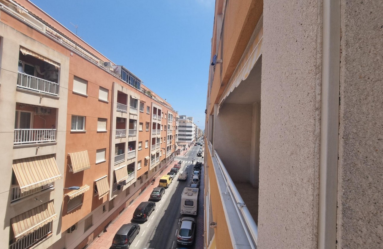 Reventa - Apartamento / piso - Torrevieja - Estacion de autobuses