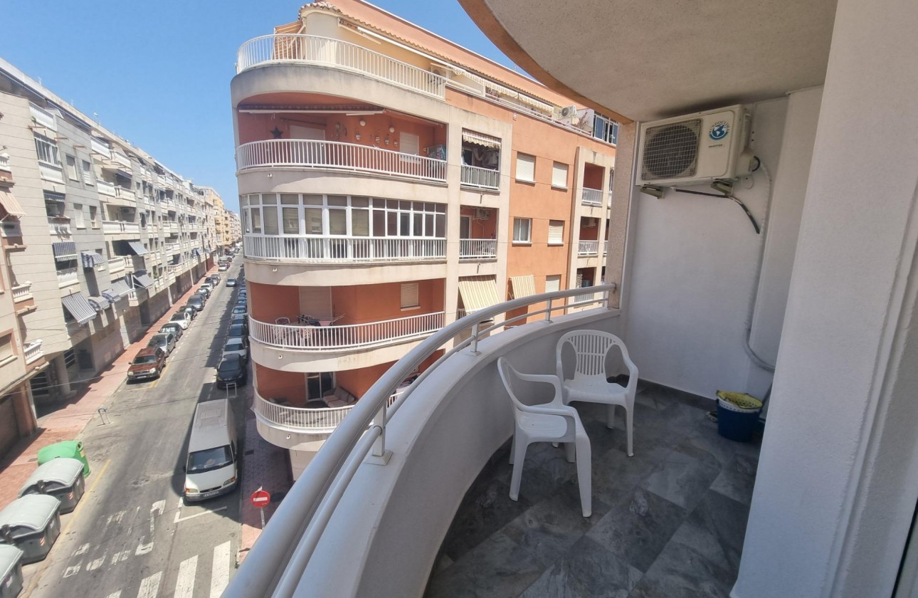 Reventa - Apartamento / piso - Torrevieja - Estacion de autobuses
