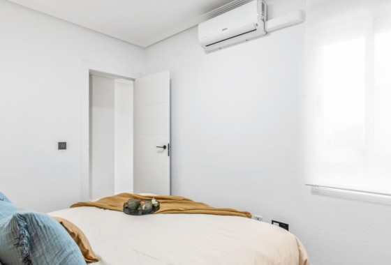 Resale - Apartment / flat - Orihuela Costa - Costa Blanca