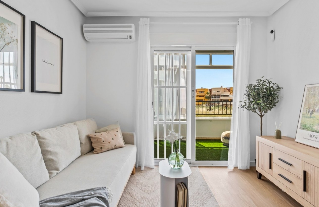 Resale - Apartment / flat - Orihuela Costa - Costa Blanca