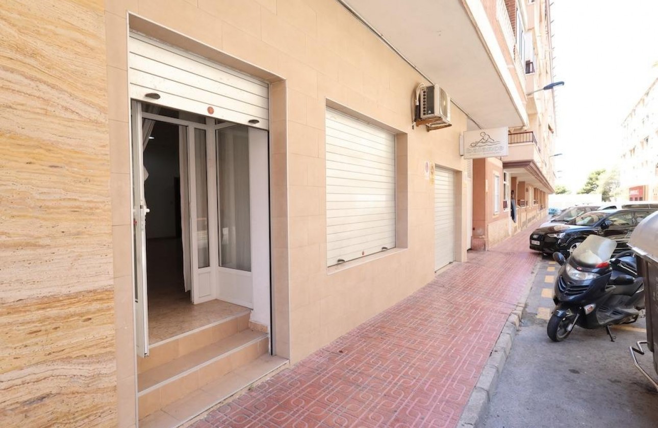 Resale - Commercial - Torrevieja - Costa Blanca