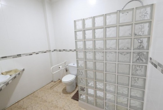 Resale - Commercial - Torrevieja - Costa Blanca