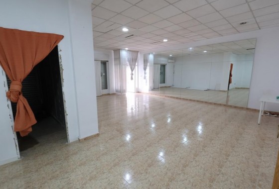 Resale - Commercial - Torrevieja - Costa Blanca