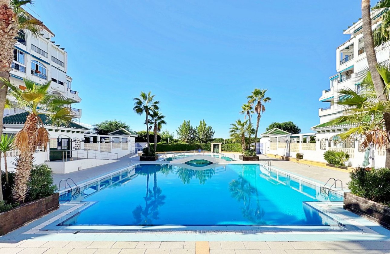 Resale - Apartment / flat - Torrevieja - Costa Blanca