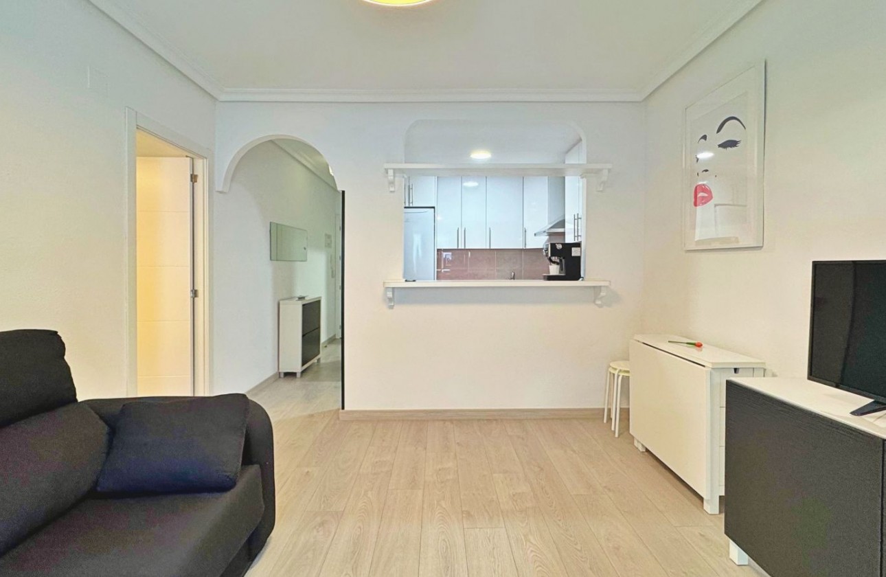 Resale - Apartment / flat - Torrevieja - Costa Blanca