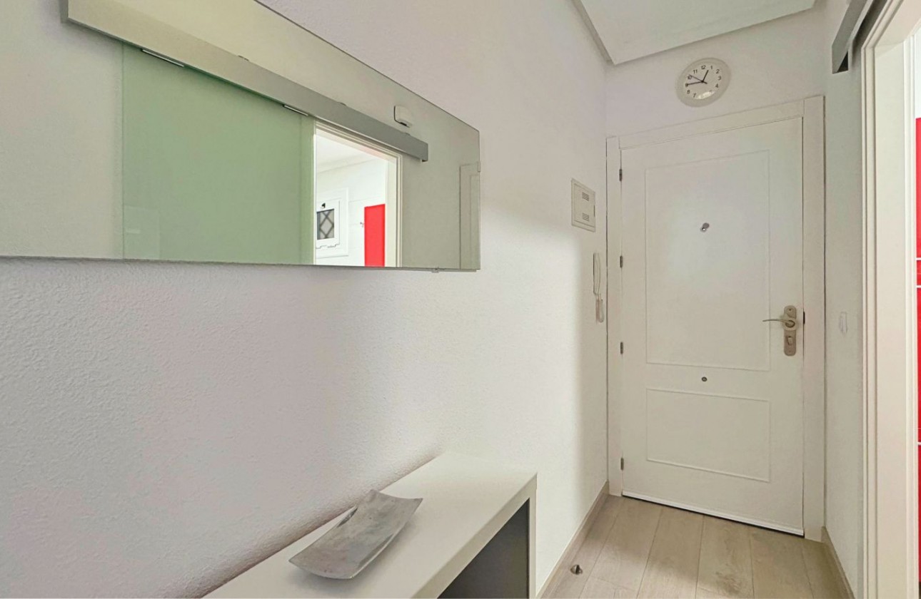Resale - Apartment / flat - Torrevieja - Costa Blanca