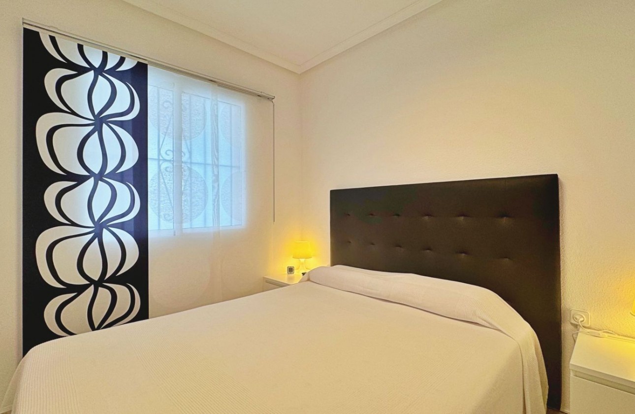 Resale - Apartment / flat - Torrevieja - Costa Blanca