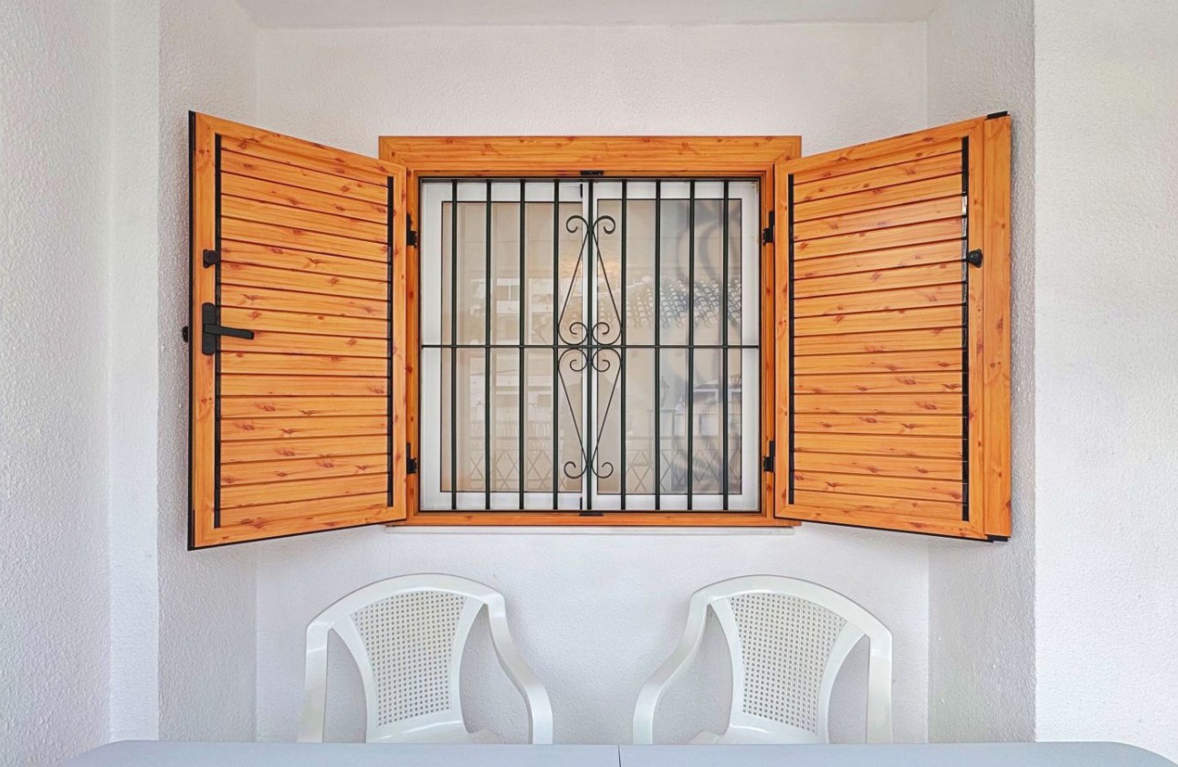 Resale - Apartment / flat - Torrevieja - Costa Blanca