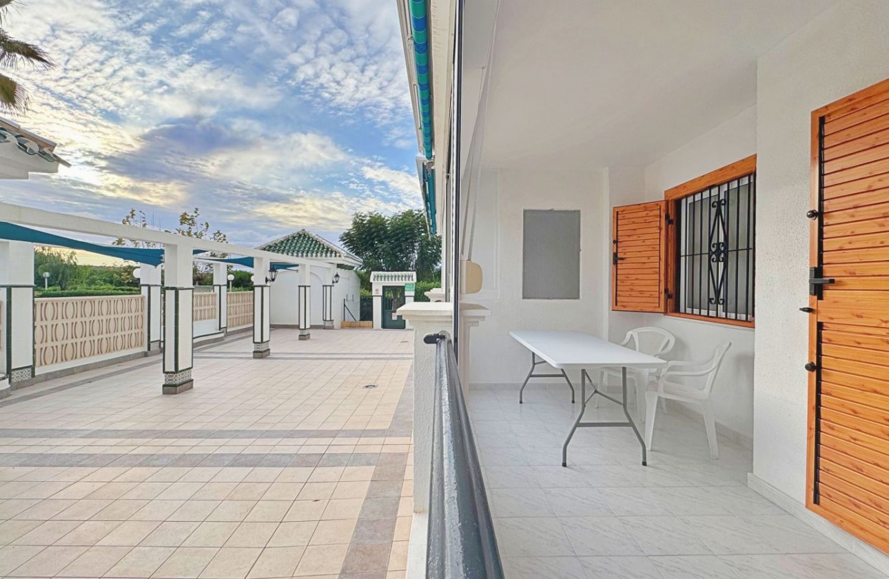 Resale - Apartment / flat - Torrevieja - Costa Blanca