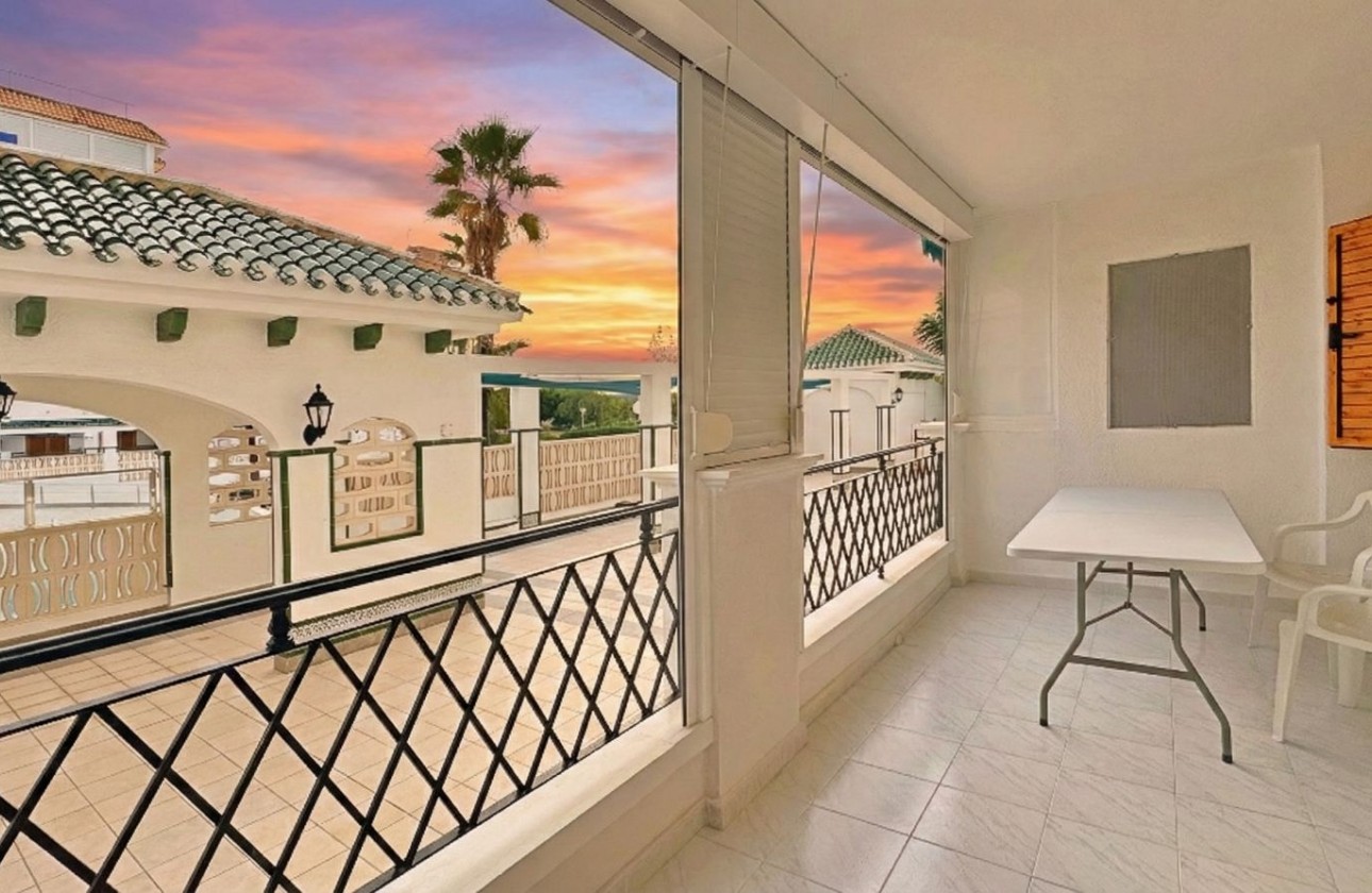 Resale - Apartment / flat - Torrevieja - Costa Blanca