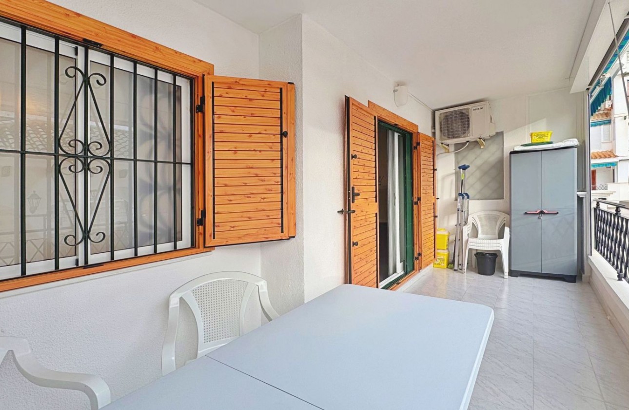 Resale - Apartment / flat - Torrevieja - Costa Blanca